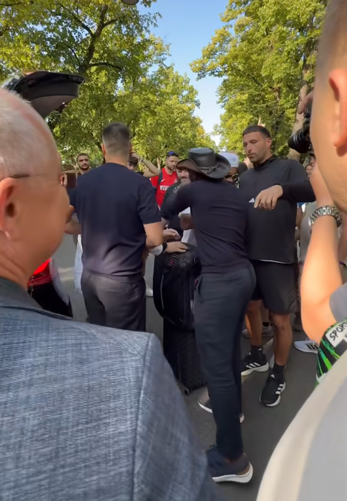 Ronaldinho a fost așteptat la Cluj de Emil Boc