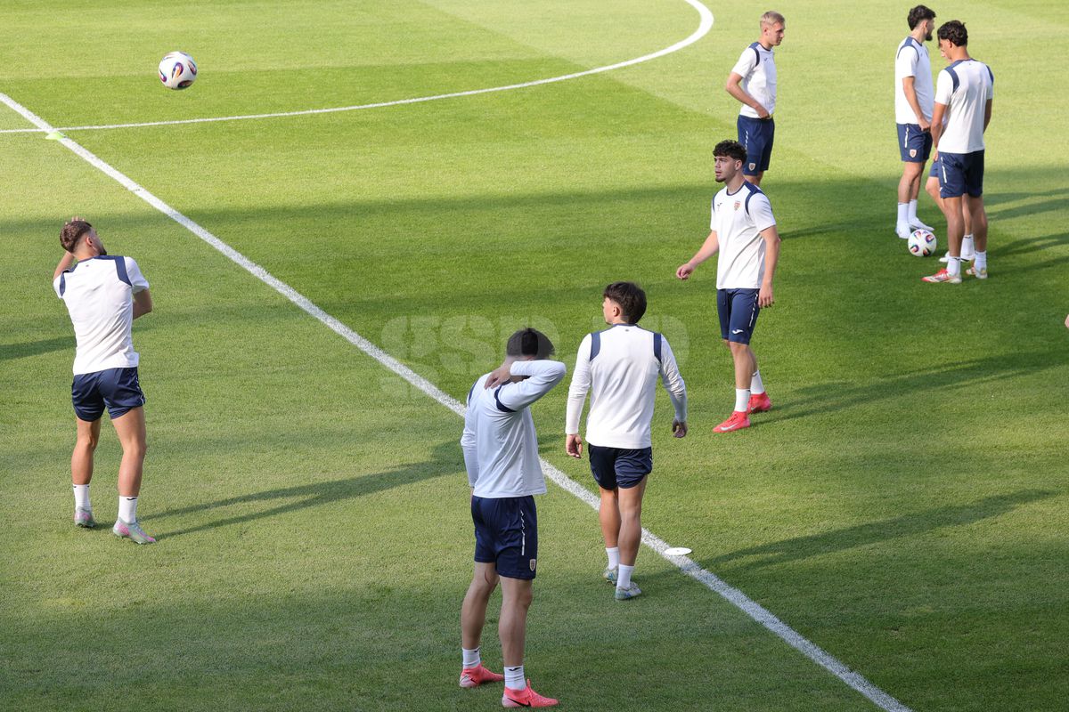 I-a pus în genunchi pe jucători! Antrenament oficial inedit al naționalei României înaintea meciului cu Spania, de la Euro U21