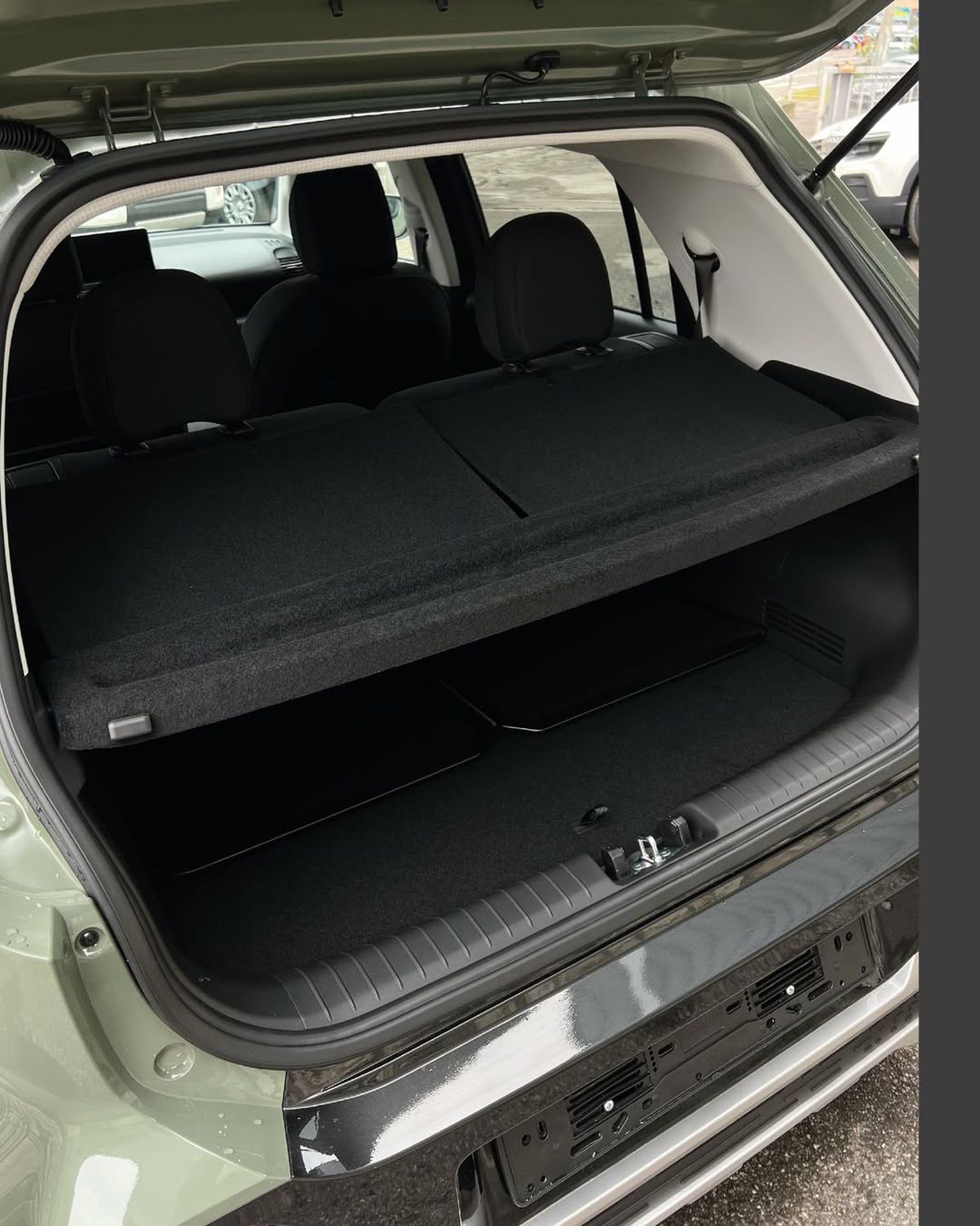 Dacia primește lovitura în România! Mașina rivală care se vinde aproape la același preț cu Spring