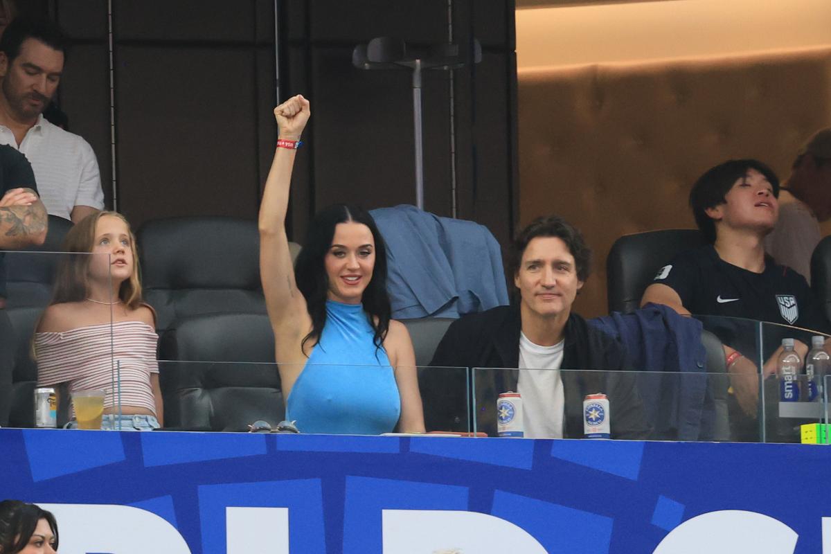 Katy Perry, în tribune la SUA - Paraguay 4-1