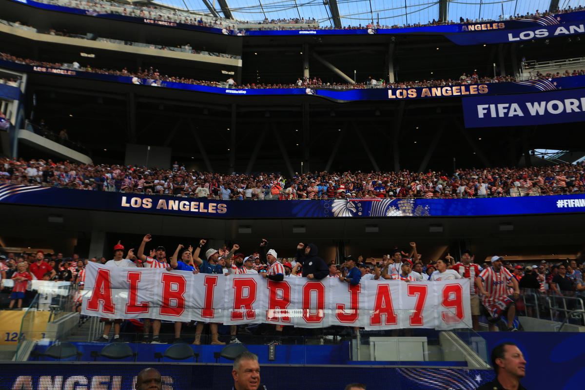 Imagini cu arena SoFi din Los Angeles 2