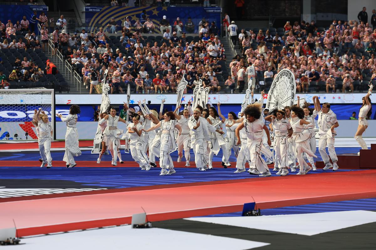 Huiduieli pentru Iran și tribune aproape goale » Cum a arătat ceremonia de deschidere a CM 2026 din Los Angeles
