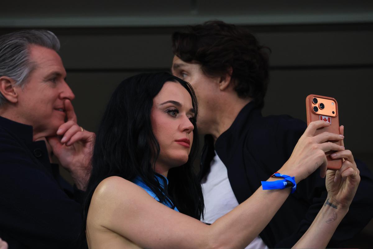 Katy Perry, în centrul atenției la SUA – Paraguay, alături de fostul prim-ministru