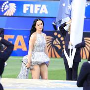 Katy Perry la festivitatea de deschidere dinaintea meciului SUA - Paraguay 4-1 FOTO: Ionuţ Iordache (GSP)