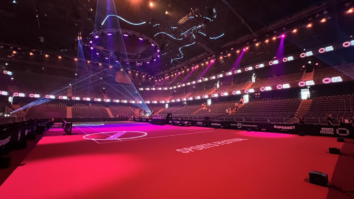 Bătaie de joc la Sports Festival: locurile de la masa presei, cedate VIP-urilor! Jurnaliștii, forțați să se descurce fără mese