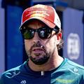 Fernando Alonso, în paddock, în timpul weekend-ului de cursă de la Barcelona // foto: Imago