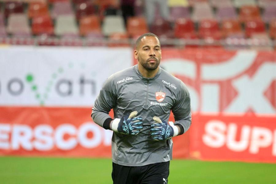 Devis Epassy // Foto: Ionuț Iordache Ce înseamnă plecarea lui Mihai Nădăban de la Dinamo: efect de domino!