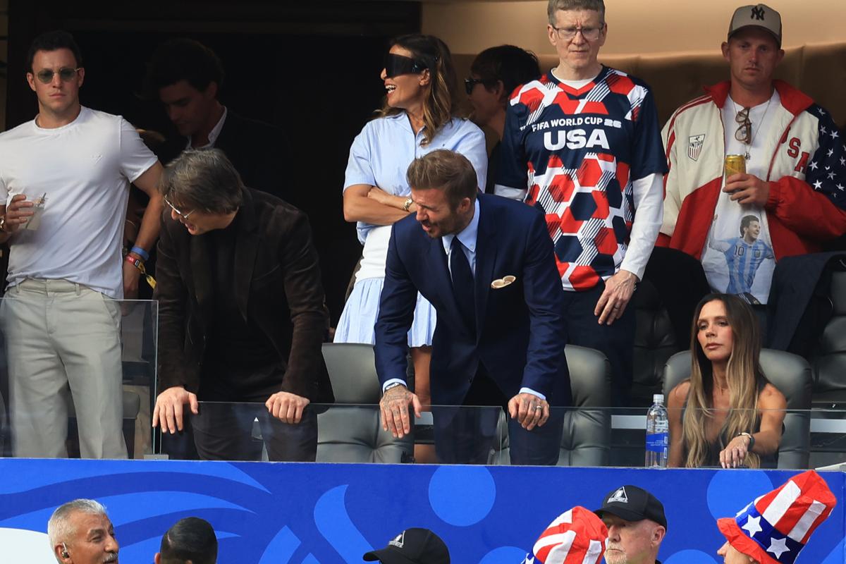 I l-a aruncat în cap lui Beckham! Reporterul GSP era la 3 metri distanță și a surprins întreaga scenă ciudată, la SUA - Paraguay