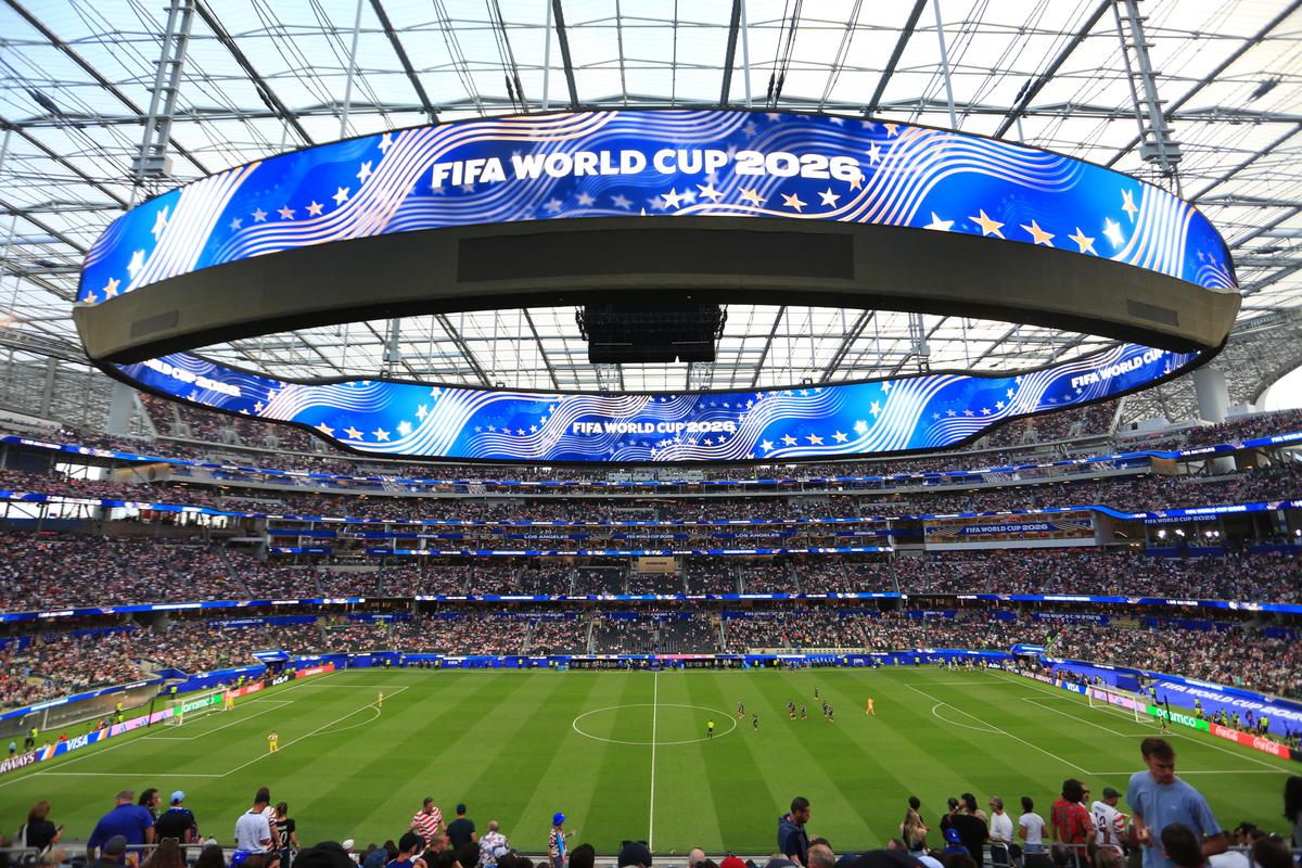 Imagini cu arena SoFi din Los Angeles 2