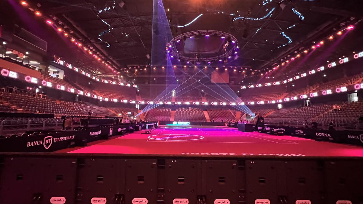 Bătaie de joc la Sports Festival: locurile de la masa presei, cedate VIP-urilor! Jurnaliștii, forțați să se descurce fără mese