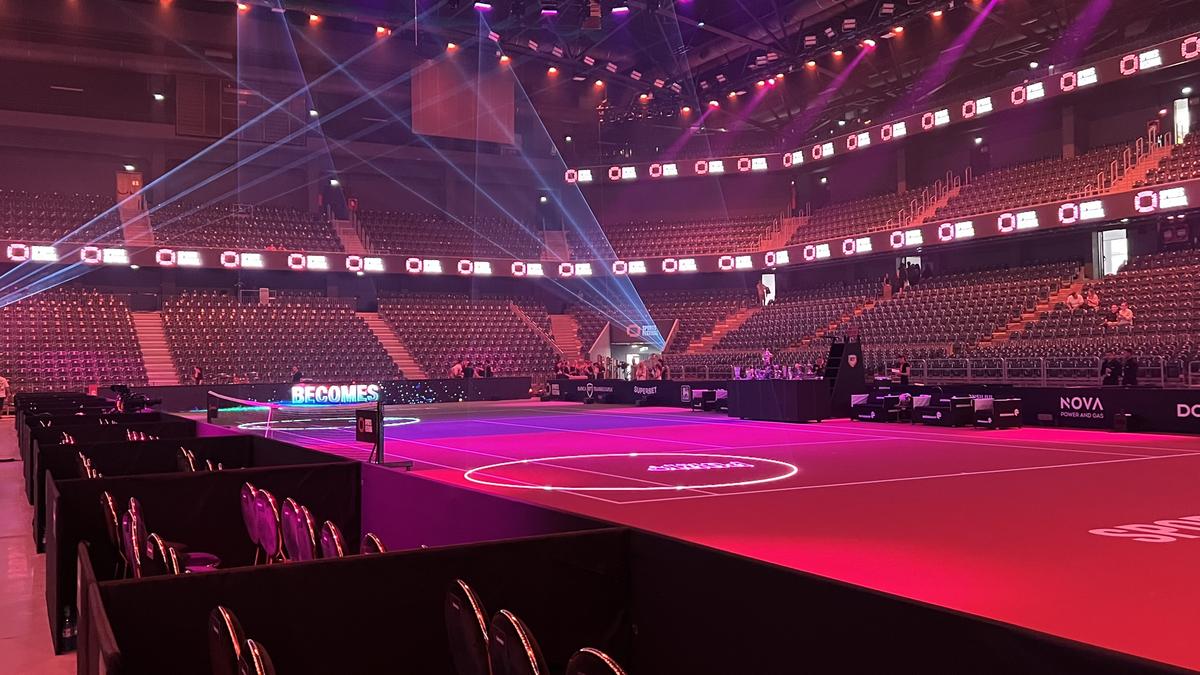 Bătaie de joc la Sports Festival: locurile de la masa presei, cedate VIP-urilor! Jurnaliștii, forțați să se descurce fără mese