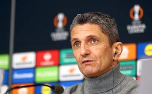 Răzvan Lucescu (57 de ani) are 256 de meciuri îl al doilea mandat la PAOK, iar contractul îi expiră în 2027