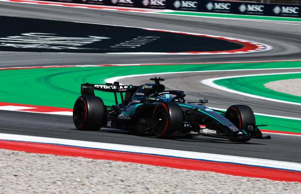 Russell pleacă din pole position în Marele Premiu de Formula 1 din Barcelona! Hamilton a surprins pe toată lumea