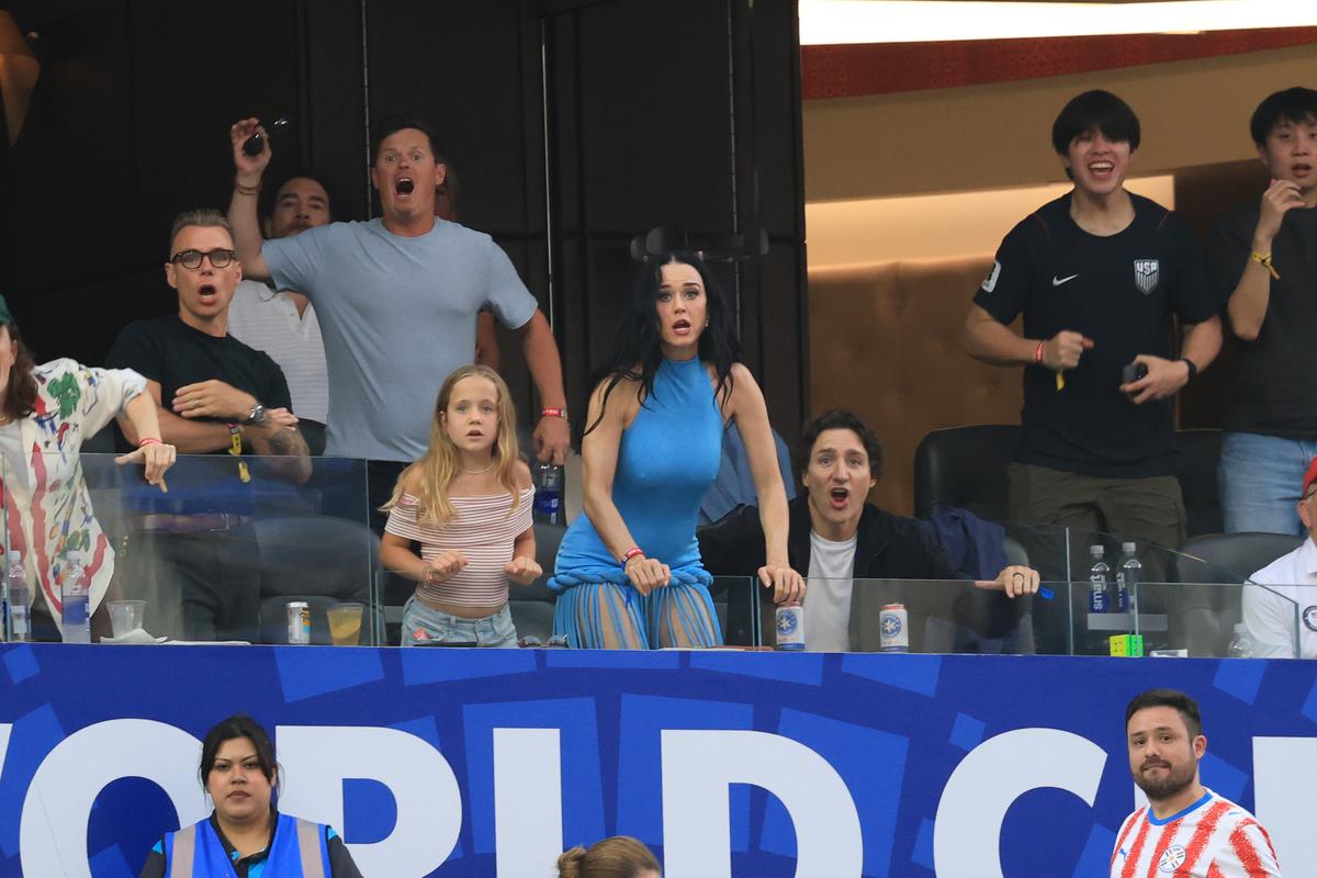 Katy Perry, în centrul atenției la SUA – Paraguay, alături de fostul prim-ministru