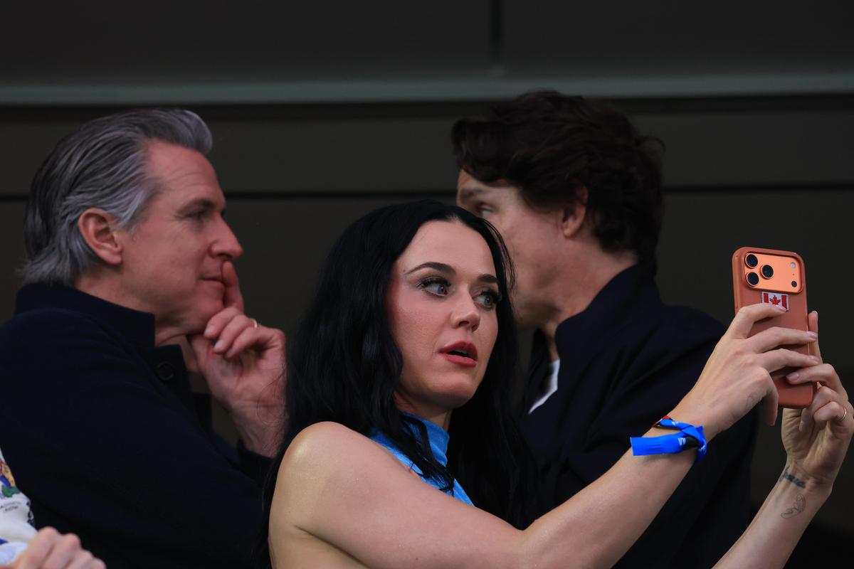 Katy Perry, în centrul atenției la SUA – Paraguay, alături de fostul prim-ministru
