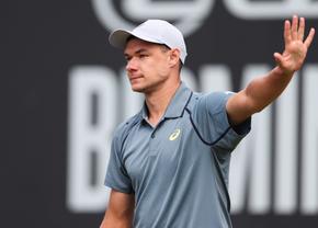 L-a eliminat pe Daniil Medvedev și va juca prima finală ATP din carieră!
