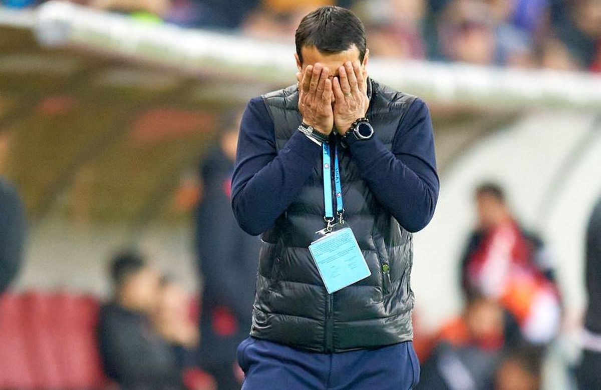 FCSB instalează noul staff! Trioul Neubert - Petrea - Pintilii preia azi echipa de la Bogdan Vintilă