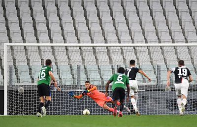 Epidemie de penalty-uri: Serie A are recodul european, aproape o treime pentru henţuri!