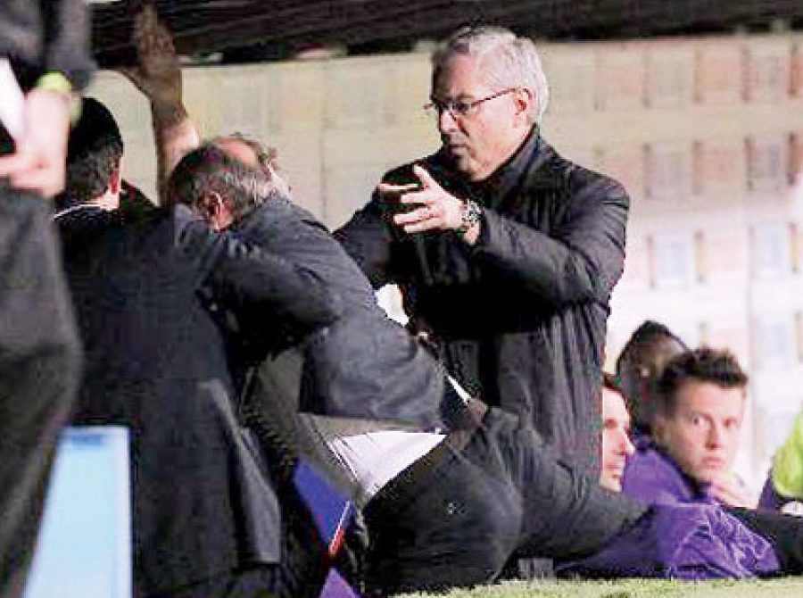 Delio Rossi sare la gâtul lui Adem Ljajic. VIDEO Tragicomedie în direct: un campion în Liga 1 povestește conflictul cu antrenorul-bătăuș din Serie A. “Schimbați, vă rog, poza cu el! Am zis că mă duc să-l bat”