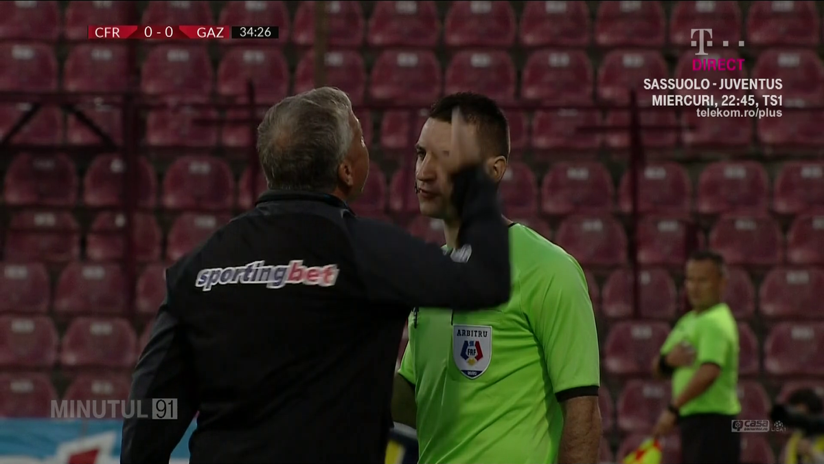 CFR Cluj - Gaz Metan 2-0. „Dan Petrescu trebuia eliminat!” » Verdictul lui Cristi Balaj după o nouă criză de nervi a „Bursucului”