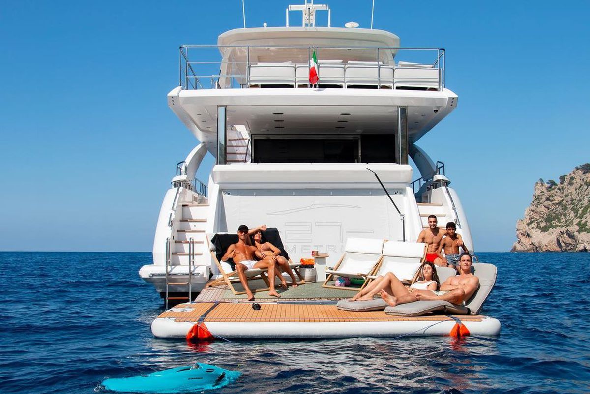 Cristiano Ronaldo uită de EURO 2020 în Mallorca » Cum arată iahtul de lux al portughezului