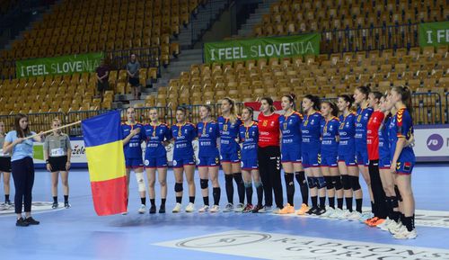 Naționala României la imn FOTO EHF