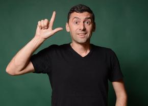 De la stand up cu Bobonete la Universitatea Craiova » Cine e comediantul din conducerea oltenilor