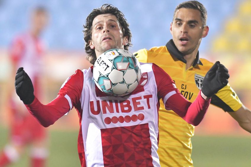 Diego Fabbrini (în alb-roșu), la Dinamo // foto: Imago