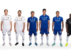 FCU Craiova și-a prezentat noile echipamente! Mititelu jr. și-a încălcat promisiunea