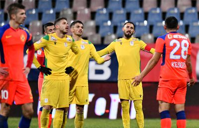 Craiova încearcă să transfere un atacant din Liga 1, dar opoziția e serioasă! Cârțu a răbufnit: „Cum să jignești așa? Să fie mai diplomat!”