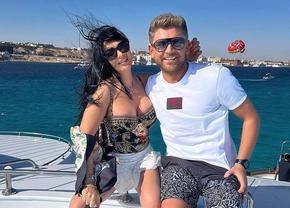 Fosta soție a lui Stelian Carabaș, fiica milionarului Dumitru Cușu, se iubește cu un fost fotbalist