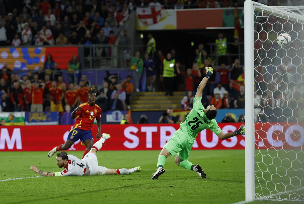 Fostul antrenor al lui Nico Williams vrea să-l deturneze din drumul spre Barcelona » Suma oferită lui Bilbao