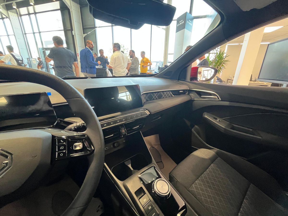 MG Motor, noul sponsor de mobilitate al campioanei FCSB