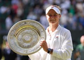 Barbora Krejcikova, noua campioană la Wimbledon! » Lacrimi amintindu-și de cea care i-a fost mentor și bucurie în „cea mai bună zi din viața mea”