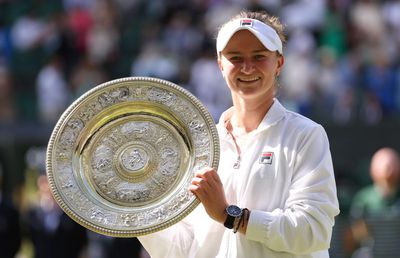 Barbora Krejcikova, noua campioană la Wimbledon! » Lacrimi amintindu-și de cea care i-a fost mentor și bucurie în „cea mai bună zi din viața mea”