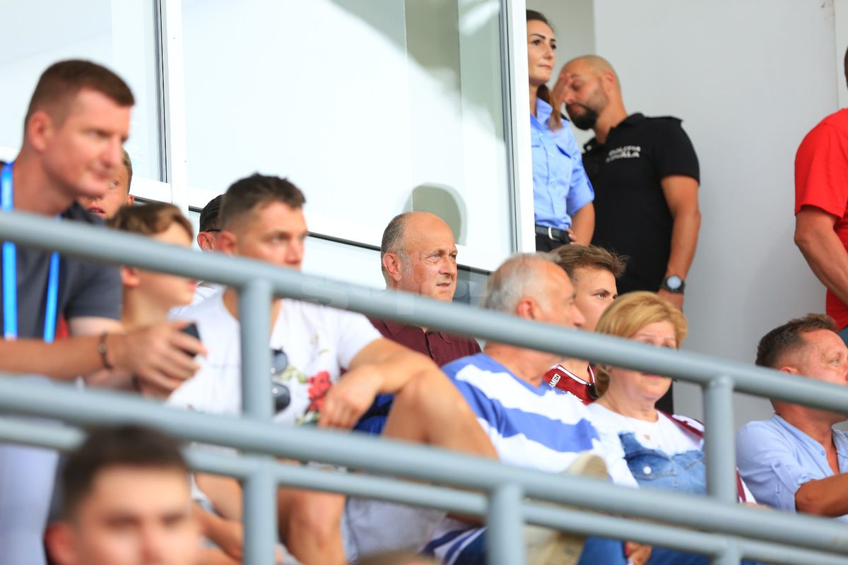 S-a schimbat formula la Rapid » Cine a stat lângă Dan Șucu la primul meci al sezonului