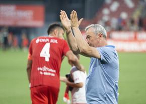5 momente memorabile de la UTA - Rapid » Rivalitatea a trecut în plan secund la Arad: ce nu s-a văzut la TV