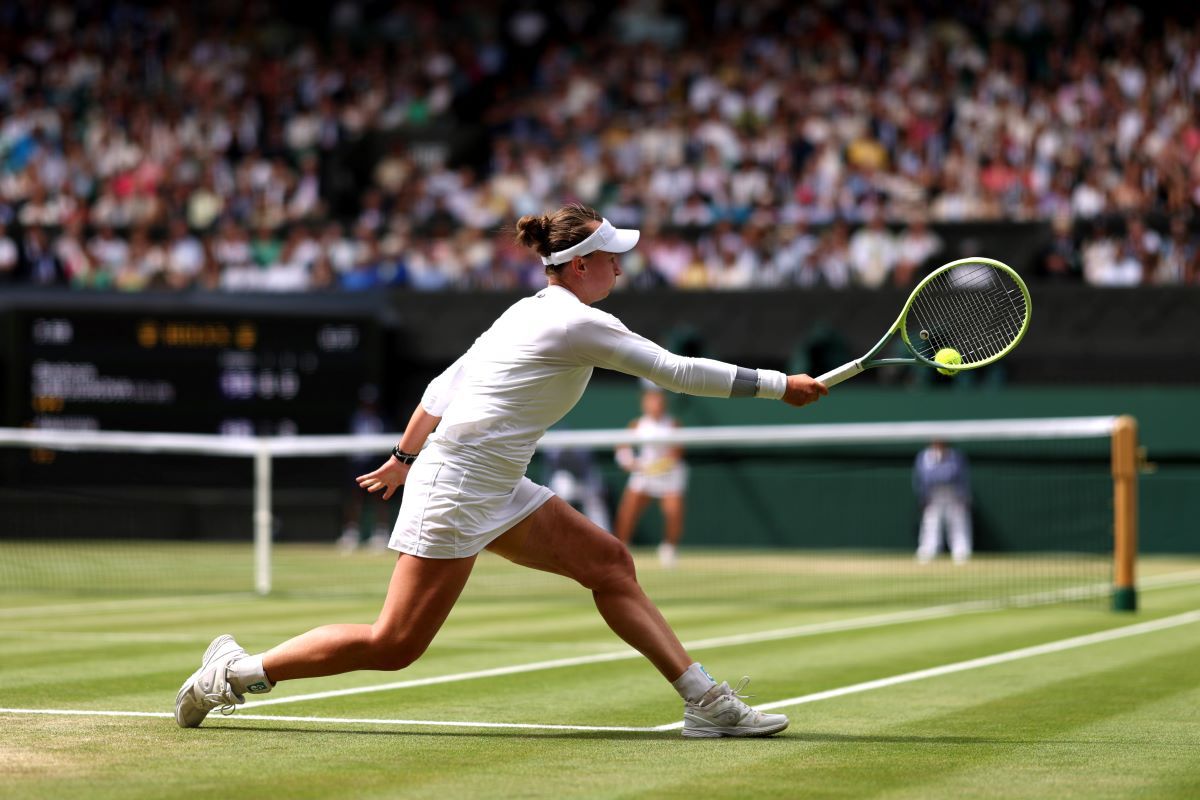 Barbora Krejcikova, noua campioană la Wimbledon! » Lacrimi amintindu-și de cea care i-a fost mentor și bucurie în „cea mai bună zi din viața mea”