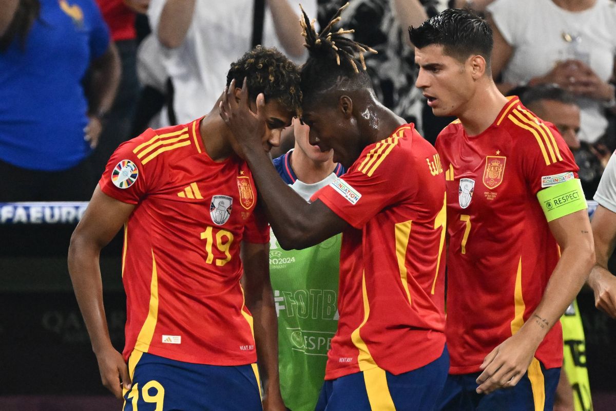 Fostul antrenor al lui Nico Williams vrea să-l deturneze din drumul spre Barcelona » Suma oferită lui Bilbao