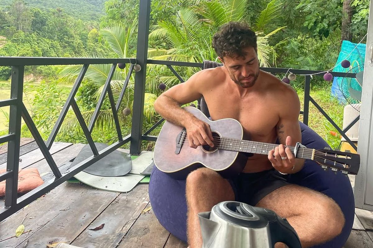 După un an sabatic în care a călătorit cu motocicleta prin India, un baschetbalist româno-israelian a semnat cu U-BT Cluj-Napoca: „Am renunțat la tot”