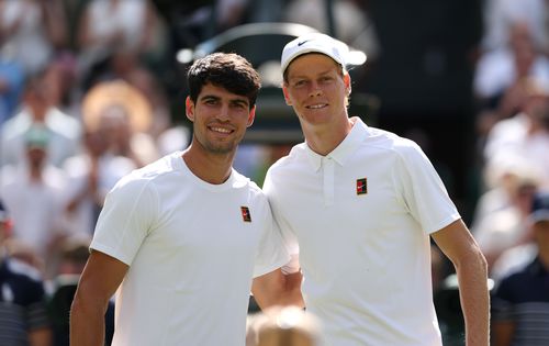 Jannik Sinner - Carlos Alcaraz, înainte de finala de la Wimbledon Foto: Guliver/GettyImages