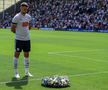 Ben Whiteman (Preston North End) a depus o coroană de flori înaintea peluzei celor de la Liverpool
