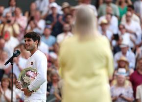 După înfrângerea din finala de la Wimbledon, Carlos Alcaraz a vorbit despre relația cu Jannik Sinner și a adresat o mulțumire specială: „E o onoare”