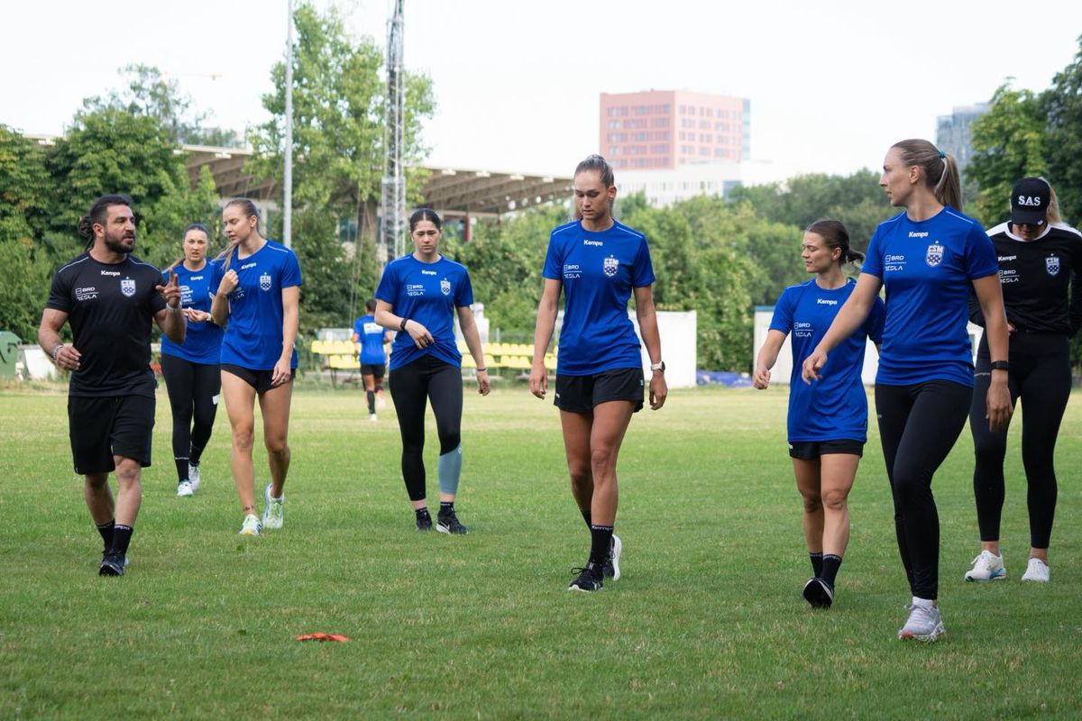 Adi Vasile, totul despre revenirea la CSM București: „Vreau să facem istorie! » Întrebat direct: „Te-a influențat Cristina Neagu?”