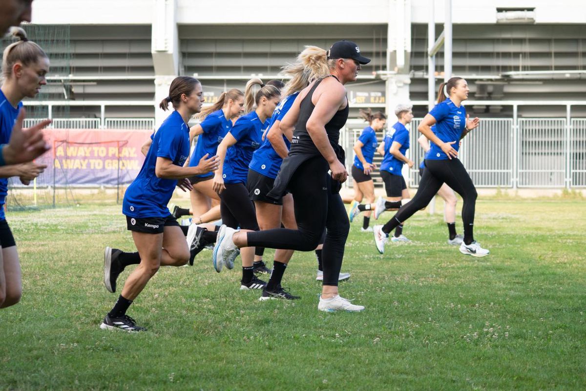 Adi Vasile, totul despre revenirea la CSM București: „Vreau să facem istorie! » Întrebat direct: „Te-a influențat Cristina Neagu?”