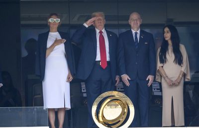 Nemaivăzut! Cu ce a venit Donald Trump la finala Mondialului Cluburilor și ce gest a făcut în momentul intonării imnului