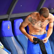 Juri Cisotti și-a dezvăluit tatuajele de pe corp înainte să joace în meciul cu Hermannstadt. Foto: Cristi Preda (GSP.RO)