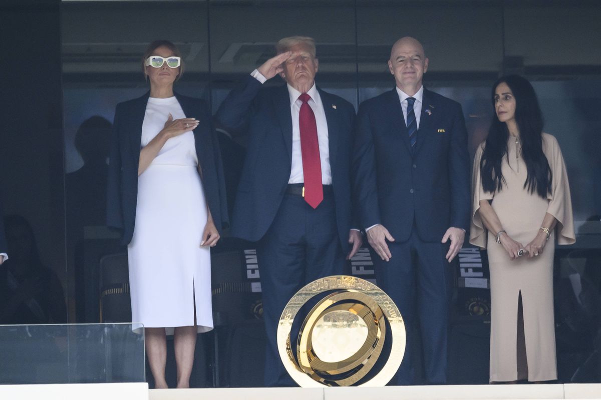 Nemaivăzut! Cu ce a venit Donald Trump la finala Mondialului Cluburilor și ce gest a făcut în momentul intonării imnului