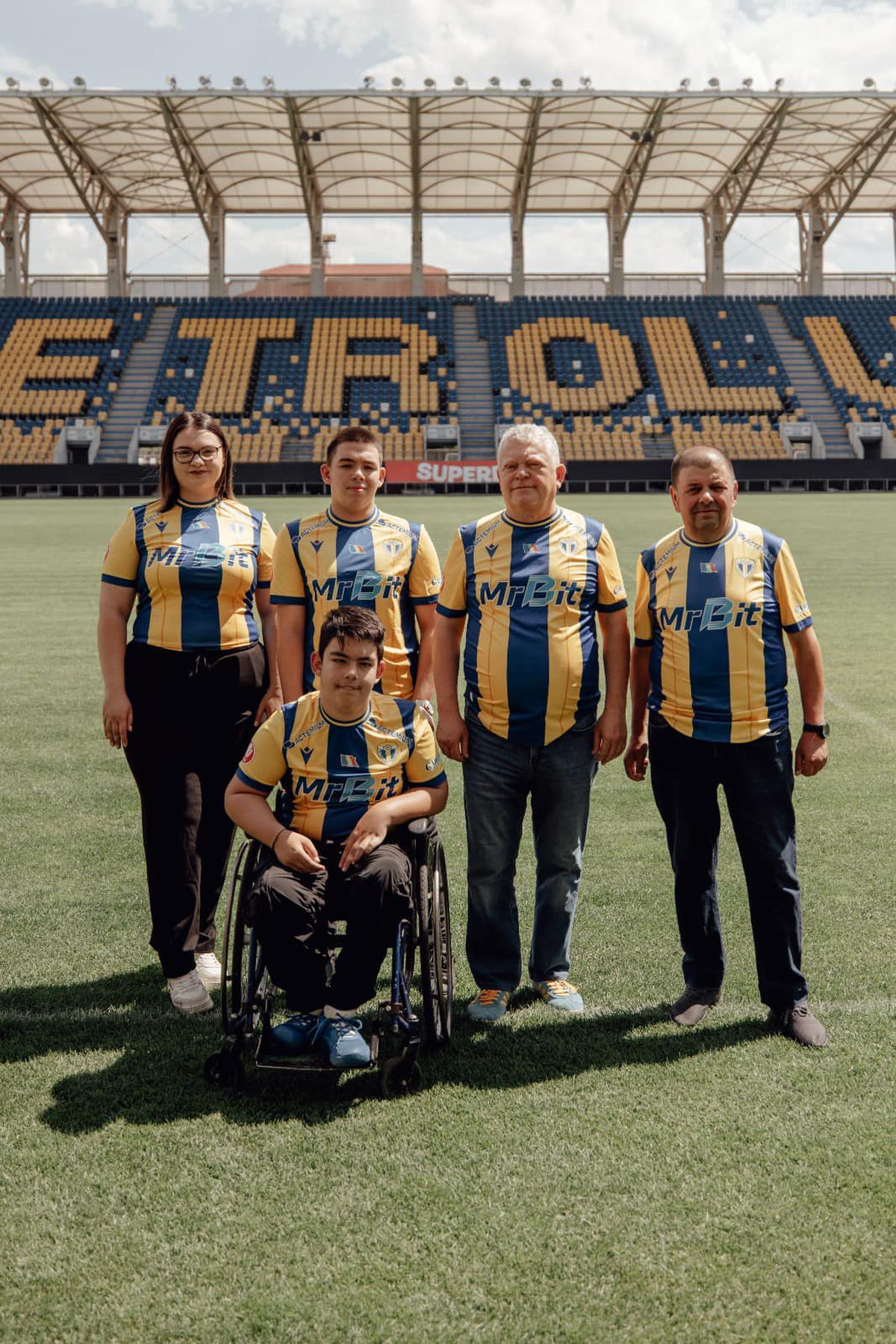 Petrolul Ploiești și-a prezentat echipamentul cu un videoclip emoționant! Fanii au reacționat imediat: „Ideea e fenomenală”