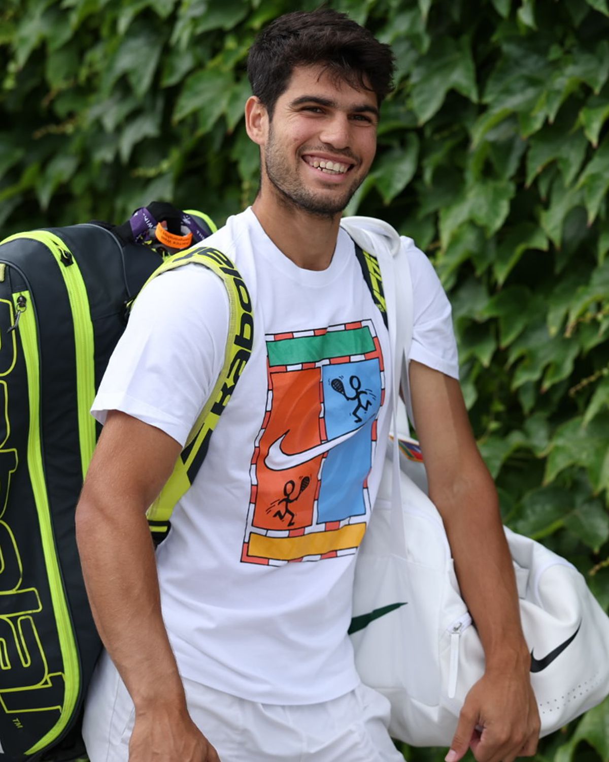 Carlos Alcaraz, apariție inedită pe străzile din Londra înaintea finalei Wimbledon » Încălţămintea a atras toate privirile: „Arată atât de urât”